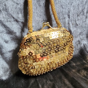 Retro Gold Sequin and Beaded La Regale Evening purse