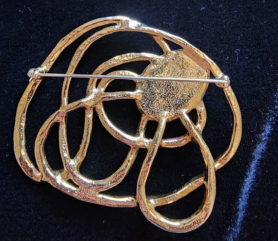 1980's Gold Tone Brooch - image 2