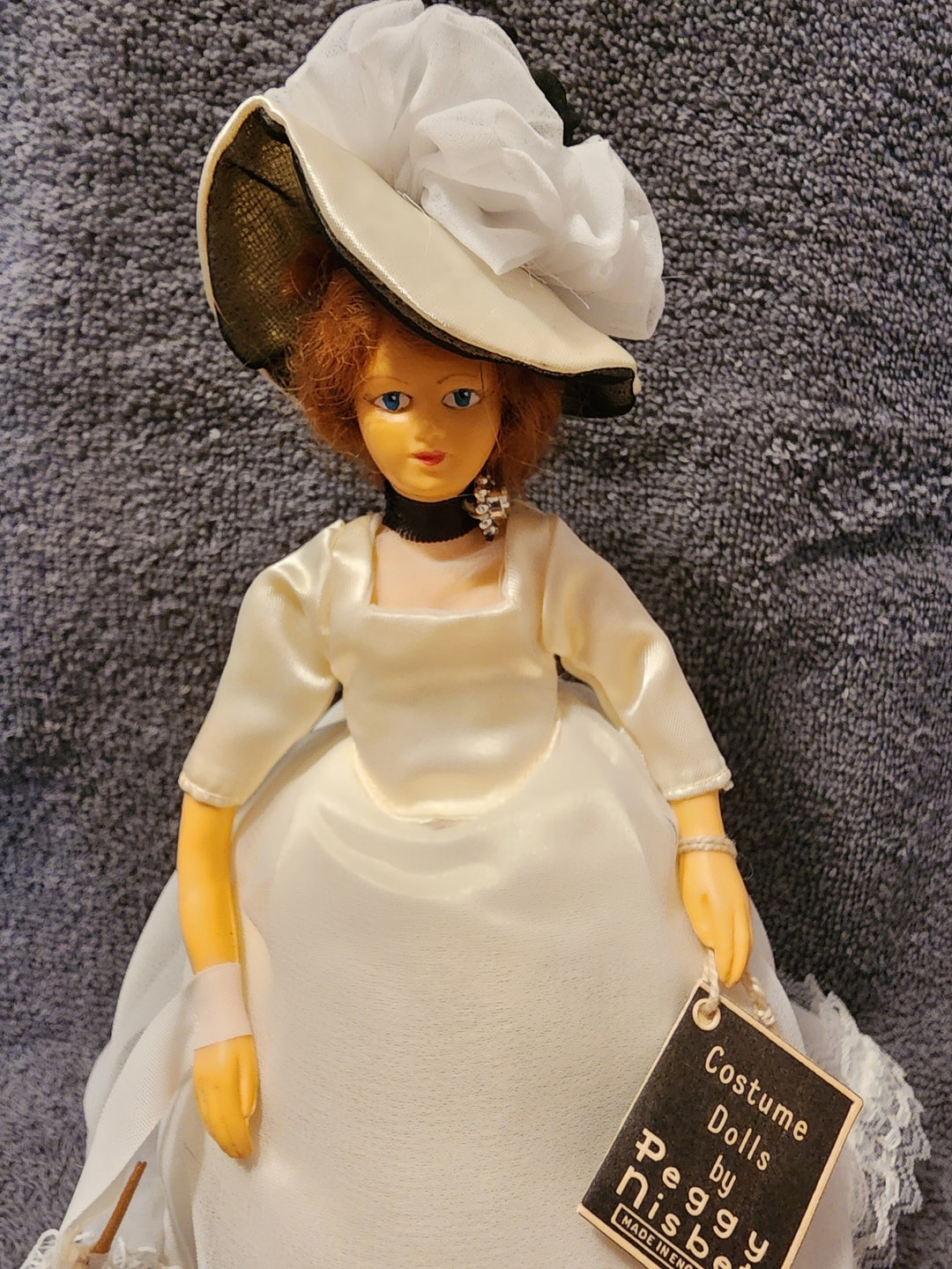 poupee ancienne Pegg Nisbet Queen Elisabeth the Ist