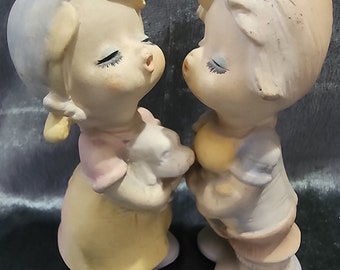 Vintage Kissing Couple