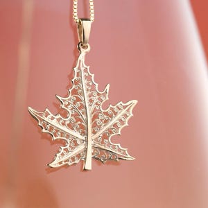 10K Gold Ahornblatt Halskette 26.1x26.5 mm, 10K Massivgold Ahornblatt Anhänger, kanadische Symbole, kanadisches Souvenir, Kanada Geschenk, Kanada Tag