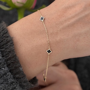 Svartklöverarmband 14K guld, svart fyrklöverarmband, Shamrockarmband, minimalistiska fina smycken för kvinnor
