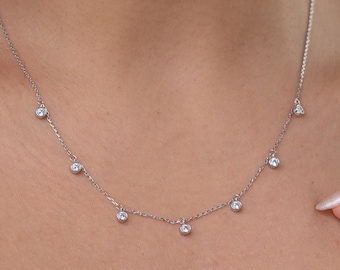Baumelnde Diamant-Halskette 10K Weißgold, Station CZ-Halskette aus massivem Gold, Diamant-Station-Halskette, Multi-Diamant-Halsband, CZ-Lünettenhalskette