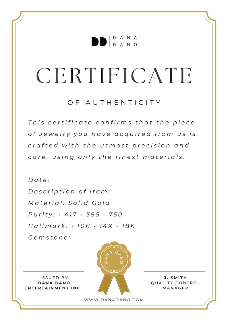 Puede incluir: Un certificado de autenticidad para joyas de Dana Dano Entertainment Inc. El certificado afirma que la pieza de joyer&iacute;a est&aacute; elaborada con la m&aacute;xima precisi&oacute;n y cuidado, utilizando &uacute;nicamente los mejores materiales. El certificado indica que el material es oro s&oacute;lido, la pureza es 417, 585 y 750, y el sello es 10K, 14K y 18K.