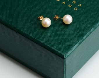 14K Gold Pearl Stud Earrings, 14K Solid Gold Pearl Earrings, Freshwater Pearl Studs