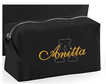 洗面用具袋に刺繍 刺繍入り化粧品袋