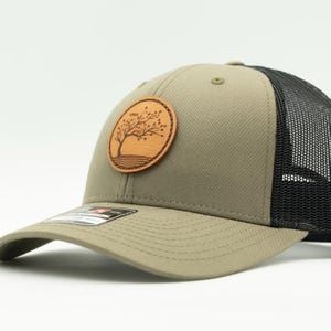 Richardson 115 Genähter Herrenhut, verstellbare Netzrückenbedeckung, bequeme Lederpatchkappe, handgefertigter benutzerdefinierter Trucker-Hut, Snapback-Deckel