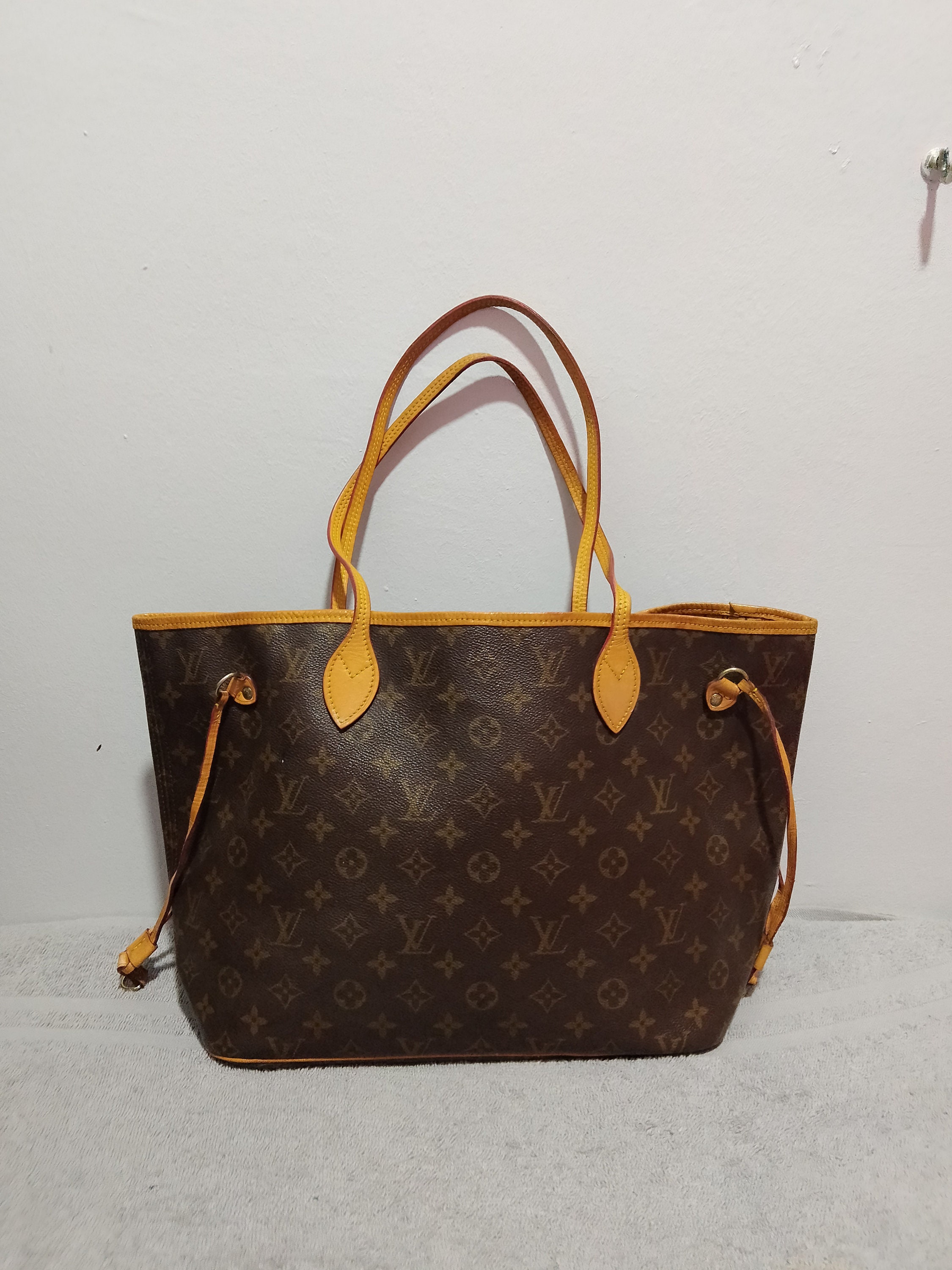 Neverfull MM Monogram Canvas - Handbags M40995