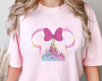 Comfort Colors® Minnie Buntes Schloss T-Shirt, Minnie Maus T-Shirt, Disney Schloss Shirt, Geschenk für Sie, Geschenk für Kinder, Geschenk zum Geburtstag