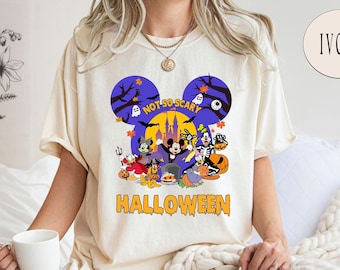 Camisa de Halloween de Disney Comfort Colors®, camisa de fiesta de Halloween no tan aterradora de Mickey, camisa de Halloween 2023, camisa de fiesta de Mickey y sus amigos