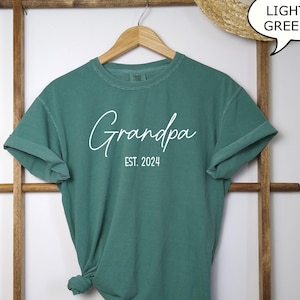 Comfort Colors® Custom Grandpa Shirt, Grandpa Shirt, Grandpa Est Shirt, Pregnancy Announcement, Grandpa Birthday Gift