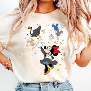 Camiseta de graduación Comfort Colors®, camiseta de graduación de Minnie, camiseta de Minnie Mouse, regalo de graduación