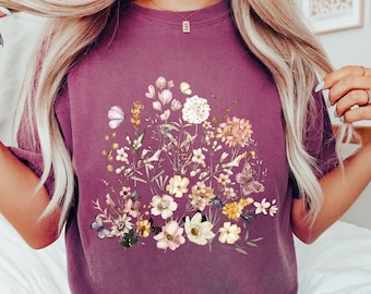 Comfort Colors® Pressed Flower Nature Shirt, Garden Lover Shirt, Vintage Botanical Tee, Botanical Shirt, Aesthetic Clothing, Flower Shirt