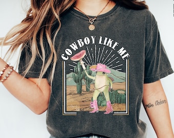 Camiseta Cowboy Like Me de Comfort Colors®, camiseta Cowboy Frog, camiseta Frog, camiseta country, camiseta con gráfico del oeste, camiseta Cute Frog