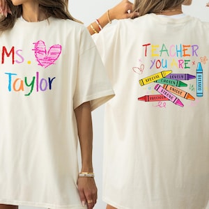 Comfort Colors® Anpassad lärar-T-shirt med namn, Personlig lärarpresent, Läraren Du Är-T-shirt, Lärarexamen-T-shirt, Examenspresent