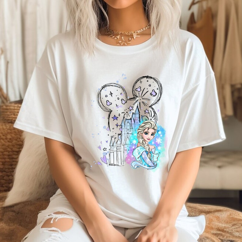 Comfort Colors® Disney Schloss Prinzessin Elsa Shirt, Prinzessin Elsa Shirt, Frozen Elsa Shirt, Schloss Shirt, Disney Magic Kingdom Shirt Bild 2