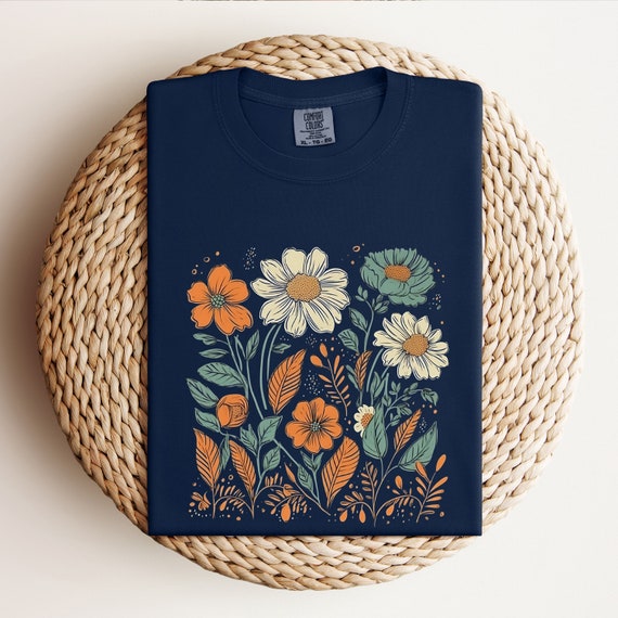 Comfort Colors® Daisy Bouquet Shirt, Flower Shirt, Retro Floral