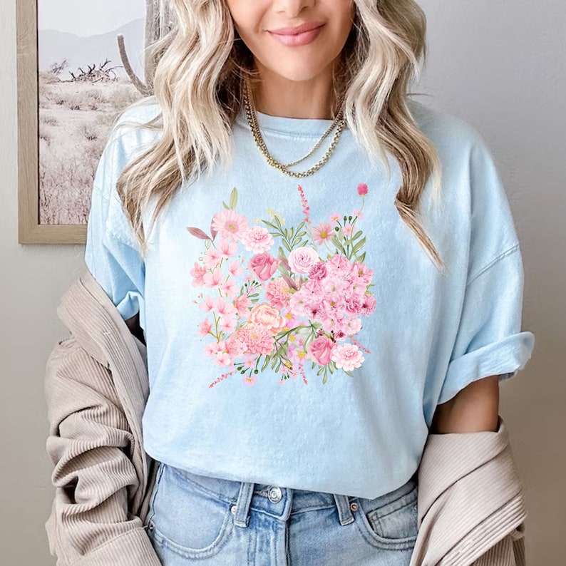 Comfort Colors® Camisa de ramo de rosas, camisa de ramo de flores, camisa floral retro, camisa de flores, camisa de damas de plantas, regalo para mujeres imagen 7