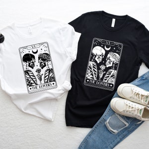 Camiseta de los amantes de Comfort Colors®, camiseta de la carta del tarot de los amantes de los esqueletos, camiseta de la carta del tarot mística, camiseta del día de San Valentín con la carta del tarot, camiseta de San Valentín