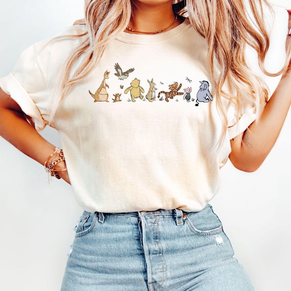 ディズニー ヴィンテージ くまのプーさん Tシャツ Comfort Colors® ヴィンテージ くまのプーさん T シャツ、プーさんと