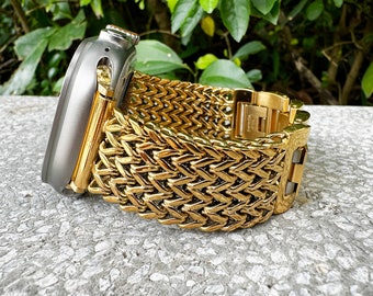 Gold Wavy Apple Watch Band Stylish Premium 38 40 41 42 44 45 46 49mm Starlight Rose Gold Metal Strap iWatch for Series 11 10 9 8 7 6 5 4 3 2
