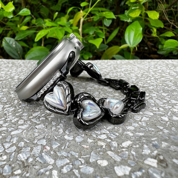 Black 3D Hearts Apple Watch Band Series Stainless Steel 10/9/8/7/6/5/SE Ultra iWatch Band 38 40 41mm 42 44 45 46 49 Women Apple Watch Charms