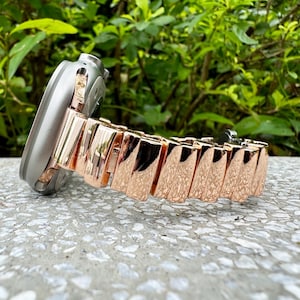 RippleLink Rose Gold Metal Apple Watch Band Premium Stylish 38 40 42 44 41 45 46mm 49mm Metal Strap iWatch Series 10 9 8 7 6 5 4 3 2 1 SE