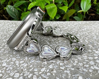 Silver 3D Hearts Apple Watch Band Series Stainless Steel 11/10/9/8/7/6/5/SE for Ultra iWatch Band 38 40 41 42 44 45 46 49mm Women iWatch