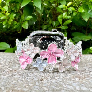Vårblommande blommig elegans Apple Watch-armband 38 40 42 44 41 45 46 49 mm metallarmband iWatch för serie 10 9 8 7 6 5 4 3 2 1 SE presenter till henne bild 2
