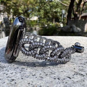 Black GlamLink Bling Chain Apple Watch Band Elegant Rhinestone Bracelet for Women Series 10/9/8/7/6/5/SE 38-49mm Gifts for Her Holiday