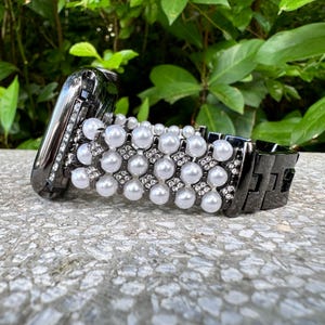 Black White Elegant Pearl Metal Link Apple Watch Band Bracelet Strap Stainless Steel Series 10/9/8/7/6/5/4/3/2/1/ 38/40/41/42/44/45/46/49mm