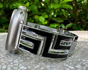 Silver Black Geometric Apple Watch Band 38 40 42 44 41 45 46 49mm Bracelet Stainless Metal Strap iWatch for Series 10 9 8 7 6 5 4 3 2 1 SE