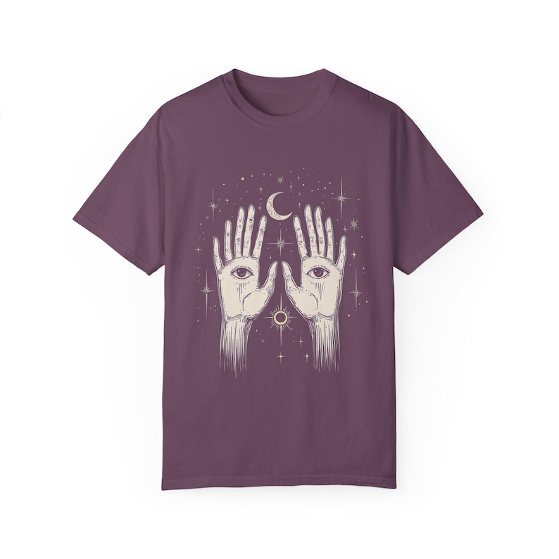 Comfort Colors Celestial Hand Eyes Moon Shirt, Mystical Hands Unisex Shirt, Boho Spiritual Tee, Astrology Shirt zdjęcie 8