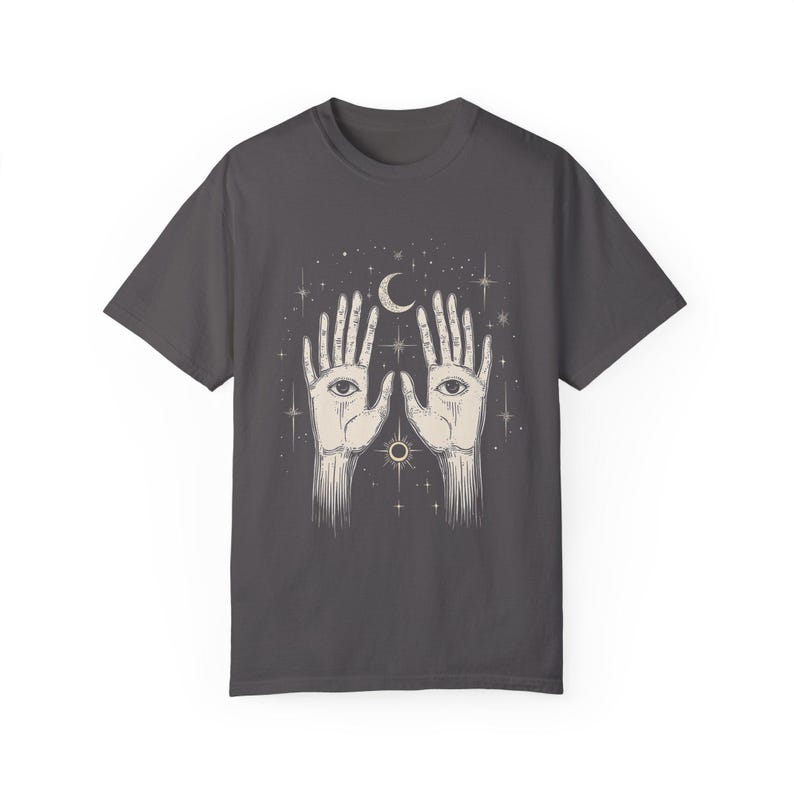 Comfort Colors Celestial Hand Eyes Moon Shirt, Mystical Hands Unisex Shirt, Boho Spiritual Tee, Astrology Shirt zdjęcie 5