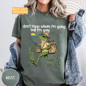 I Don&#39;t Know Where I&#39;m Going But I&#39;m Gay, Frog And Toad, Funny Frog Tee, LGBTQ Pride Shirt, Cute and Humorous Graphic T-Shirt,Equality Shirt