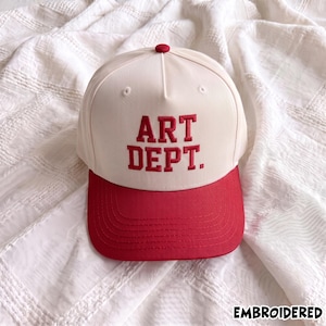 Broderad truckerkeps för konstlärare, keps för konstavdelningen, basebollkeps för lärare, present till skolstarten, pappakeps för grafisk designer, uppskattning för lärare