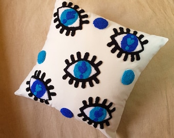 Punch Needle Evil Eye Pillow Cover, Blue Cushion Case, Embroidery  Evil Eye Heart Pillow, Punch Needle Pillow