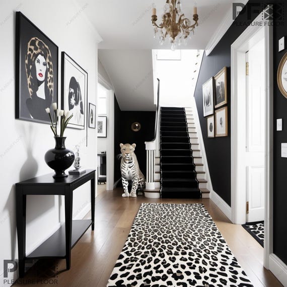 Hand-Tufted Wool Rug: Leopard Design, Modern Luxury