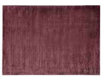 Handmade Viscose Area Rug: Modern Solid Color Accent Rug