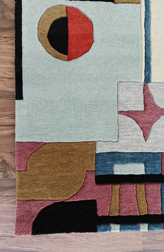 幾何学模様のウールラグ：ミッドセンチュリーモダン抽象デザイン