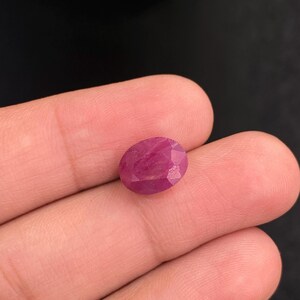 10X8X5 MM Natürlicher Afrikanischer Rubin, ovale Form, natürlicher unbehandelter roter Rubin aus Afrika, handgeschliffener loser Rubin, Rubin Edelstein für die Schmuckherstellung