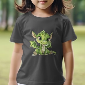 Linda camiseta de dibujos animados de dragón, adorable camiseta con gráfico de dragón verde, camisa de fantasía para niños unisex, top de regalo de cumpleaños creativo