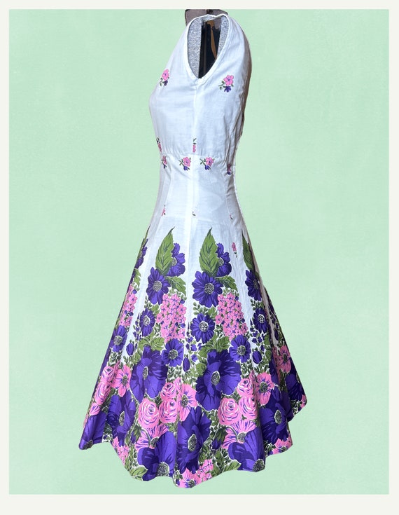 1950s/60s Vibrant Floral Border Print Dress Sm 26… - image 3