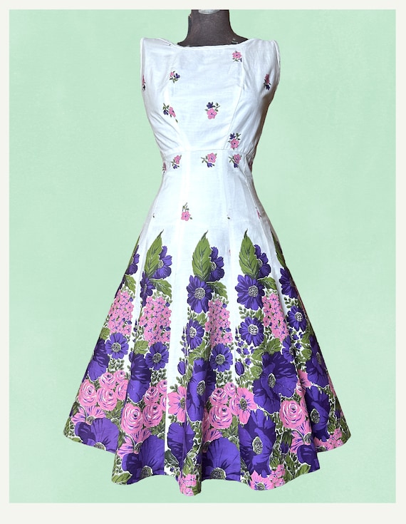 1950s/60s Vibrant Floral Border Print Dress Sm 26… - image 2