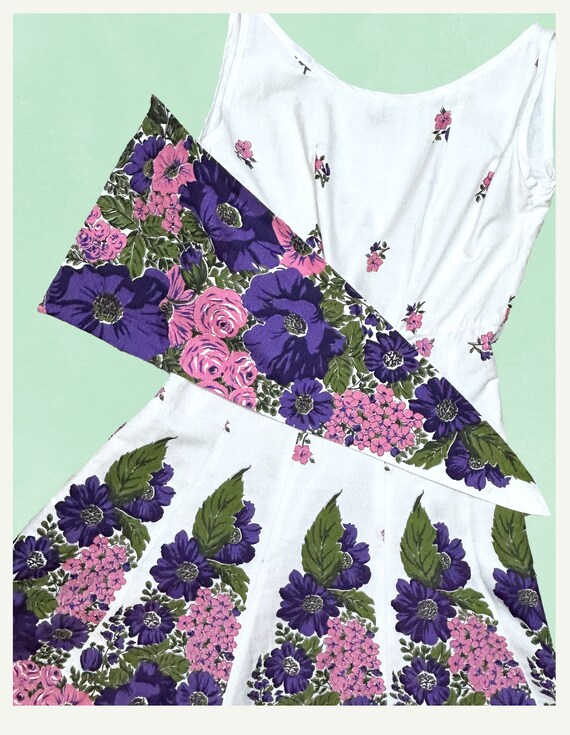1950s/60s Vibrant Floral Border Print Dress Sm 26… - image 5