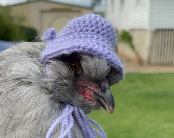 Crochet chicken hat pattern. (PDF download)