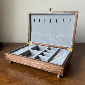 Exquisite Unique Jewelry Box Solid Walnut Wood Deco Jewellery Box Functional Storage Box Girl Gift Home Deco