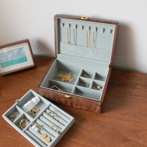 Treasure Jewelry Box Large Unique Jewelry Box Solid Walnut Cherry Wood Jewellery Box Functional Storage Box Home Deco Christmas Girl Gift