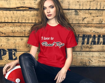 Love to Road Trip t-shirt for him or her, Available in 5 sizes and 7 colors, Ideal for travel lovers, Or give away as a gift