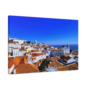Photo de carte postale sur toile tendue Lisbonne Portugal comme décoration d'art mural en impression numérique, disponible en 4 tailles au ratio de 2 x 3